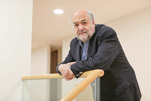 <p>César Barros, nuevo presidente de Nova Austral. Foto: José Montenegro</p>