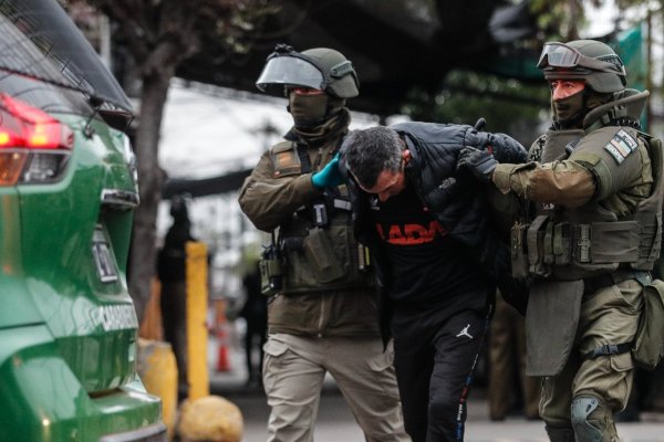 La última foto de la CEP: 50% rechaza estallido y el narcotráfico sube al podio de las preocupaciones de los chilenos
