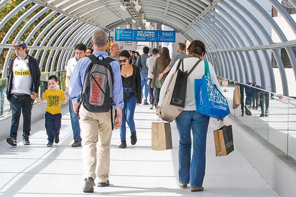 Feriado XL no mejora ánimo de consumidores chilenos