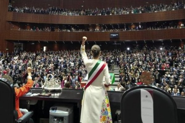Las primeras medidas de Sheinbaum: reforma a la Constitución, igualdad de salarios y pensiones para mujeres de 60 años