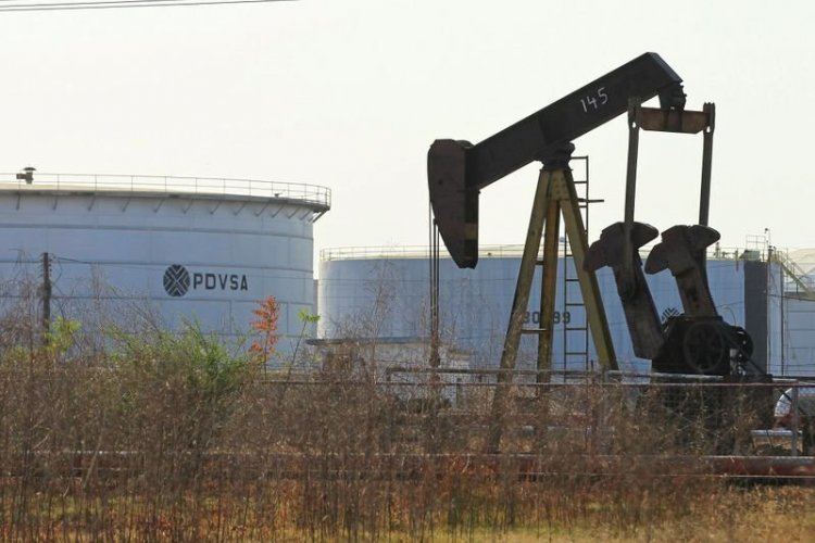 <p>Las importaciones españolas de petróleo venezolano alcanzan su nivel más alto en 15 años</p>