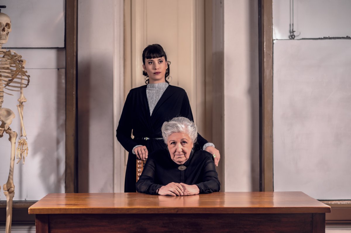 <p>Guía de Ocio: La doctora Díaz sube el escenario</p>
