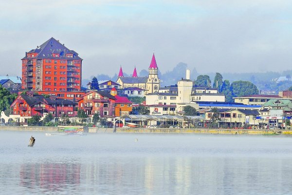 El silencioso retorno de santiaguinos desde Puerto Varas