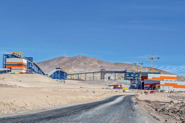 La millonaria disputa entre el antiguo y nuevo socio de Sierra Gorda a tres años de la compraventa