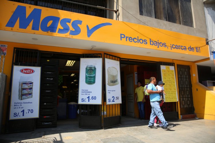 <p>La llegada del gigante peruano Intercorp al negocio de supermercados en Chile: inscripción de marca y sumar locales</p>