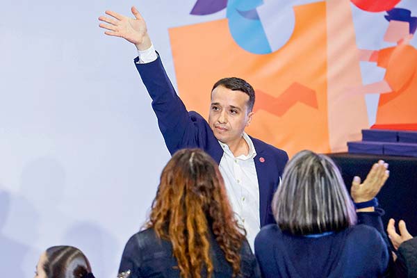 Aplastante reelección de Ítalo Bravo en Pudahuel, el alcalde contrario a Enel