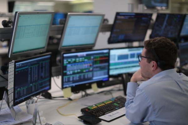 Wall Street se desmarca de bolsas asiáticas y europeas en la previa de las elecciones en EEUU
