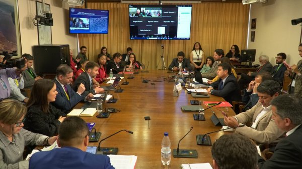 Comisión de Minería aprueba subsidio eléctrico en Chile