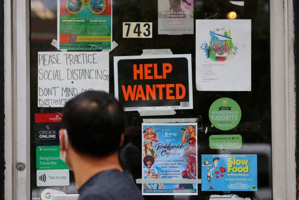 Crecimiento del empleo en EEUU se desploma en octubre por impacto de huelgas y huracanes