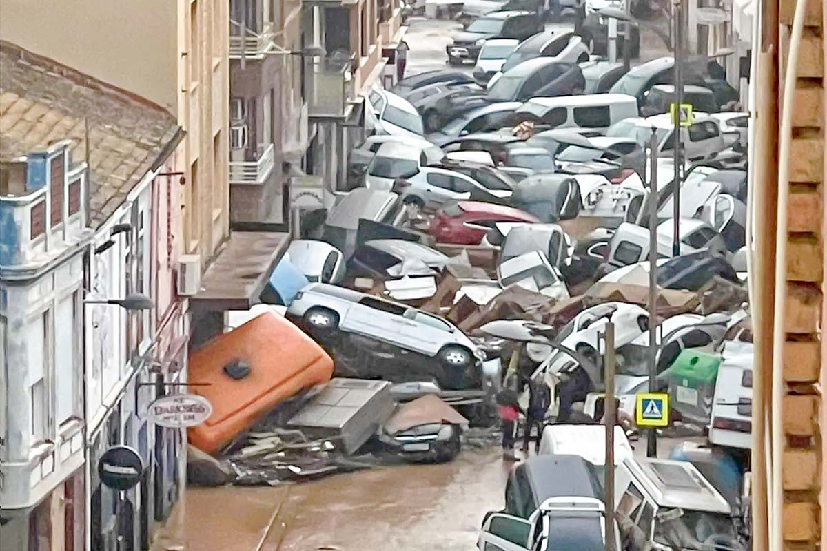 <p>La fuerza de Dana sigue acechando a Valencia: ¿Por qué este fenómeno metereológico podría ser cada vez más impredecible?</p>