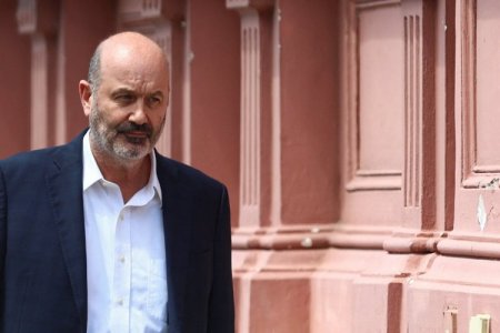 <p>Federico Sturzenegger al FT: "Cuanto peor sea la sociedad, más leyes habrá. En el infierno, sólo hay leyes"</p>