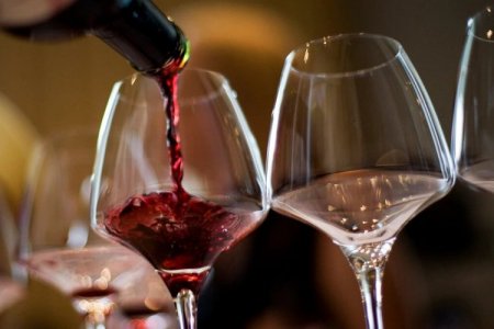 <p>Chile: exportaciones de vino embotellado crecen impulsadas por Brasil</p>