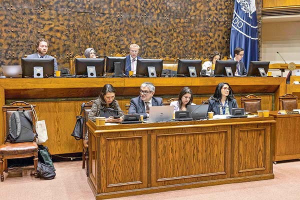 <p>Presupuesto 2025: Marcel propone recorte de gasto de US$ 500 millones y redobla esfuerzo para lograr acuerdo</p>