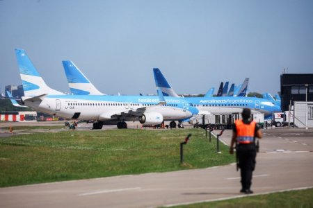 <p>Gobierno de Milei da ultimátum a los gremios por Aerolíneas Argentinas: el viernes deberán presentar una propuesta o cierra la empresa</p>
