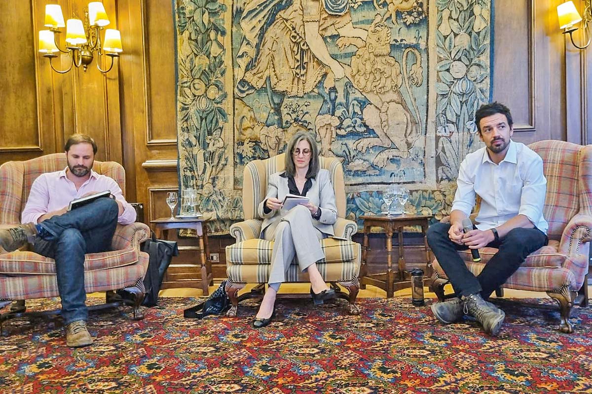 <p>Con Vodanovic y Bellolio: el encuentro de exalumnos de la Universidad de Chicago en el Club de Golf Los Leones</p>