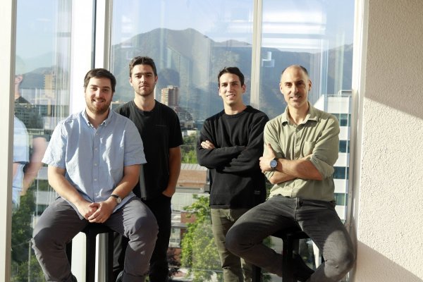 Fundadores de Nomad crean software para acelerar despachos en retail