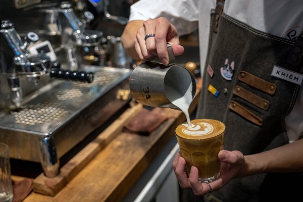 Atención fanáticos del café: precios bordean un nuevo récord y se traspasarán directo al bolsillo de los chilenos