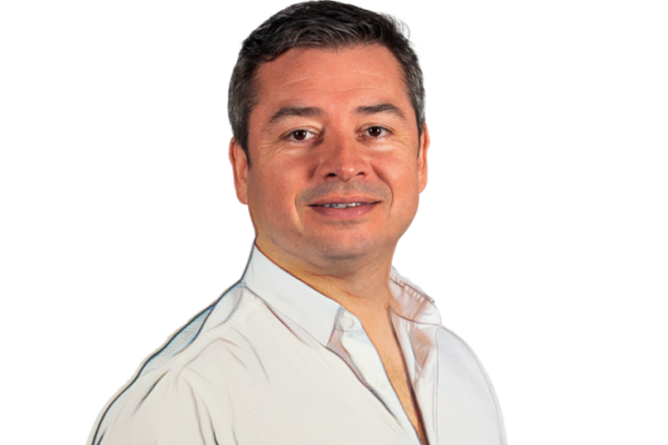 Juan Pablo Young: Pionero en Energías Renovables en Chile