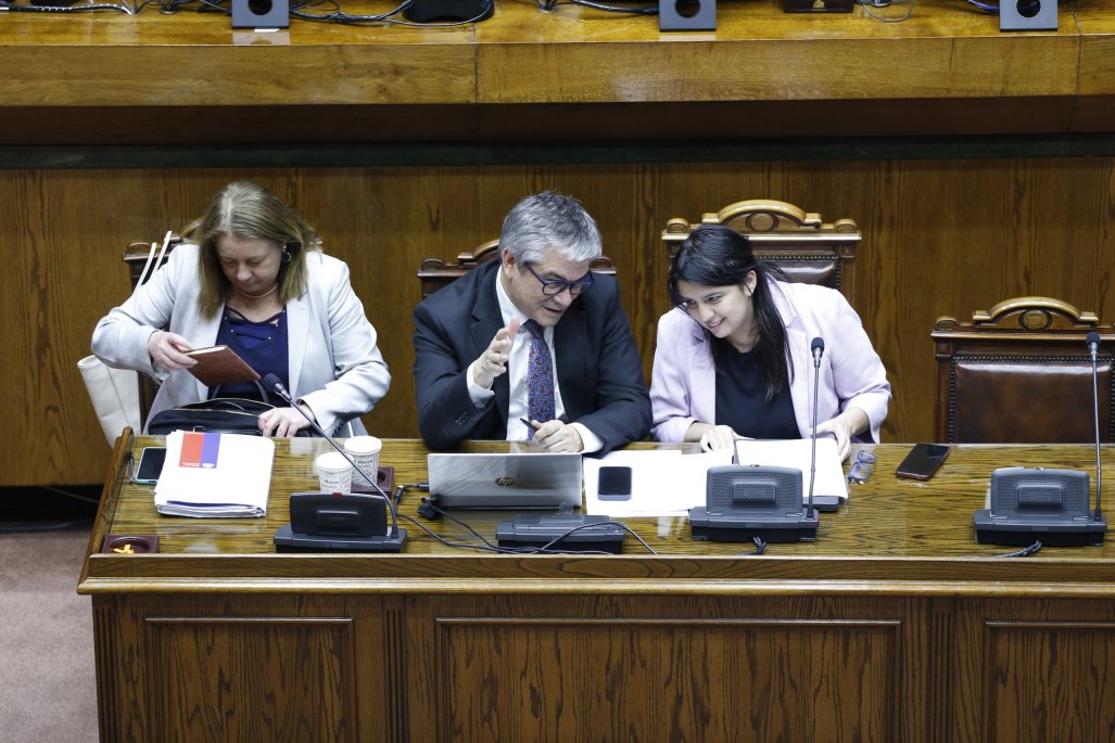 Hacienda destaca orden en finanzas públicas y recorte de gasto para 2025