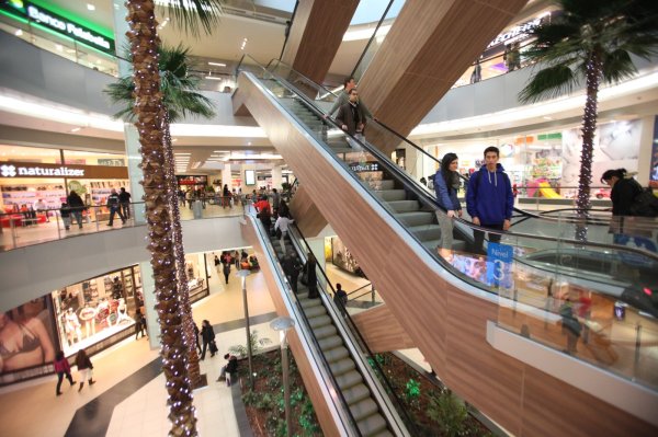 Actividad del comercio en Chile alcanza su mayor alza desde abril de 2022