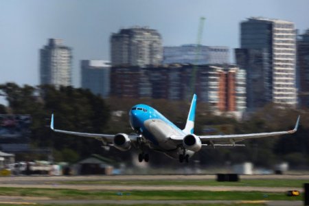 <p>El Gobierno de Argentina ya definió cómo será el plan para privatizar Aerolíneas en 2025</p>