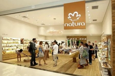 <p>Natura reanuda estudio de opciones para Avon tras fallo de la corte de Quiebras de EEUU</p>