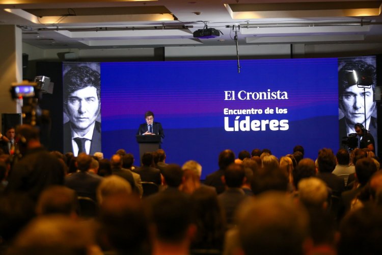 <p>Milei prometió 3.200 reformas más y dejó la puerta abierta a las candidaturas de Adorni y Karina</p>