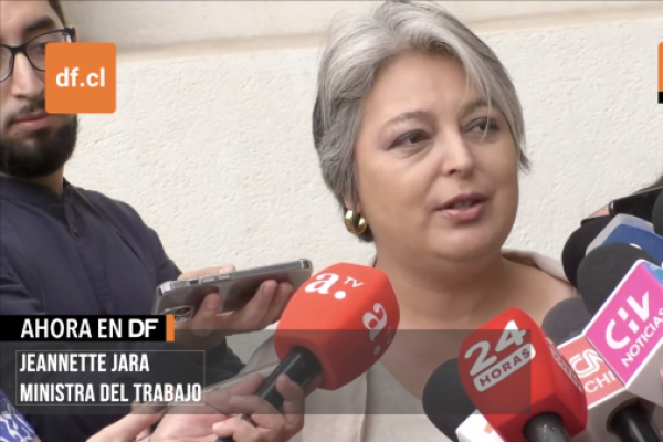 <p>Ahora en DF | Ministra Jara se reunirá con asociaciones de funcionarios de la Dirección del Trabajo para revisar reajuste salarial y abordar denuncia contra director del servicio</p>