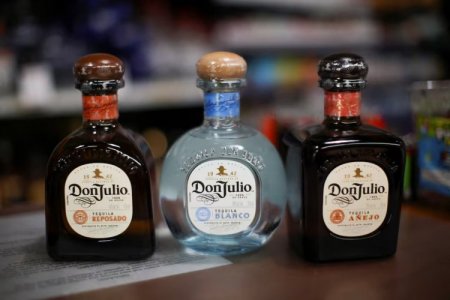 <p>Tequila mexicana importada por Diageo y Becle en riesgo por aranceles de Trump</p>