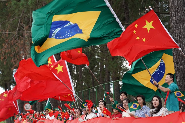 <p>China avanza en obras estratégicas de América Latina y redefine el panorama económico</p>