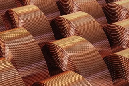 Actividad ilegal, regulación y conflictos sociales desafiarán a la minería de América Latina en 2025