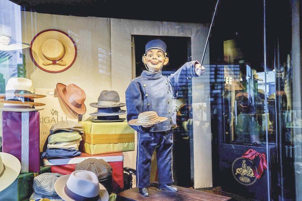 "Donde golpea el monito" estrena nueva imagen y próximo centro cultural en histórico local del centro