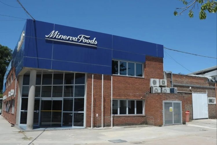 <p>Ministerio de Economía de Uruguay avaló a tribunal de competencia y negó a Minerva la compra de frigoríficos de Marfrig</p>