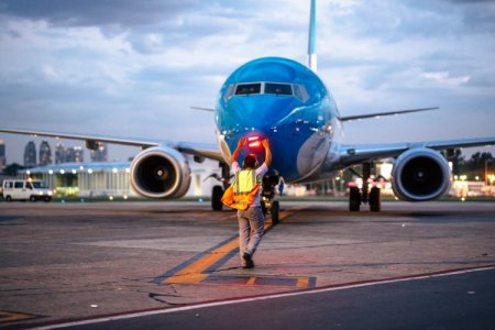Mientras se define su futuro, Aerolíneas Argentinas subió en el podio de la puntualidad