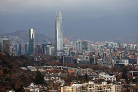 Latinobarómetro: Chile y Bolivia son los países más pesimistas en economía y democracia; República Dominicana y Panamá lideran en optimismo