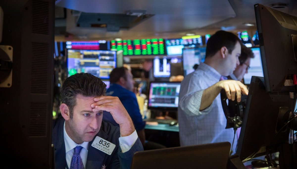 Wall Street se desploma: Impacto de la Fed en los mercados