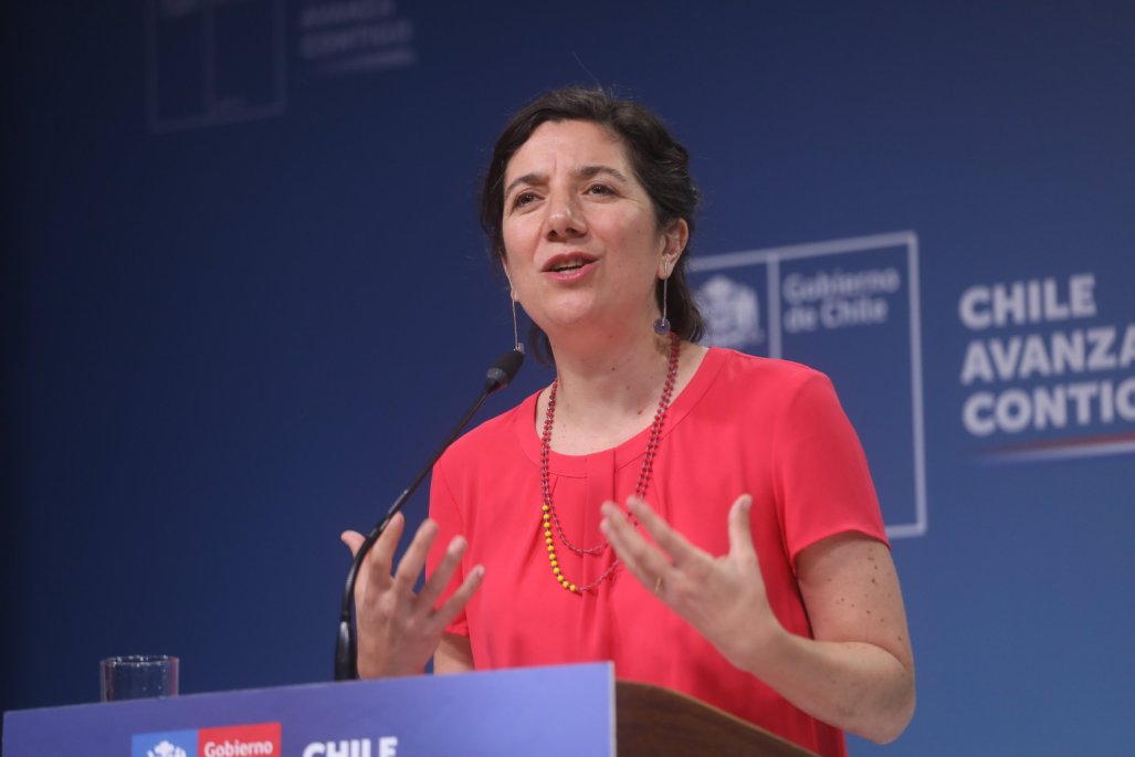 Aisén Etcheverry debuta como vocera abordando pensiones, migraciones y Dominga
