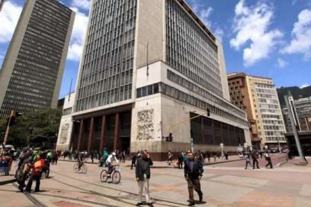 Informe revela que el sector bancario colombiano enfrenta el cierre de año con resiliencia y, al mismo tiempo, con retos