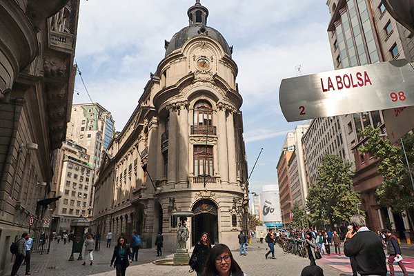 Las cinco acciones IPSA que prometen altos dividendos en 2024