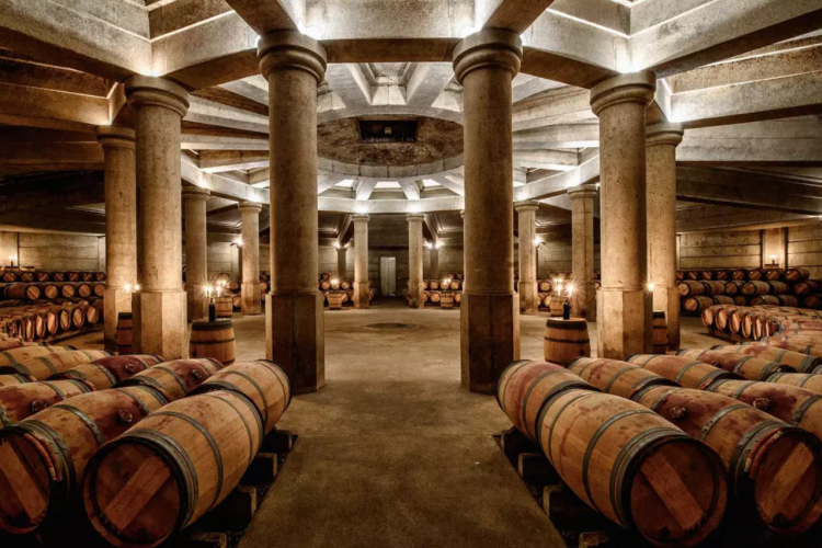 <p>El mercado de vinos de lujo cierra el año en rojo mientras la demanda china se agota</p>