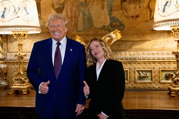 Italiana Meloni impulsa lazos con Trump en una visita sorpresa a Florida