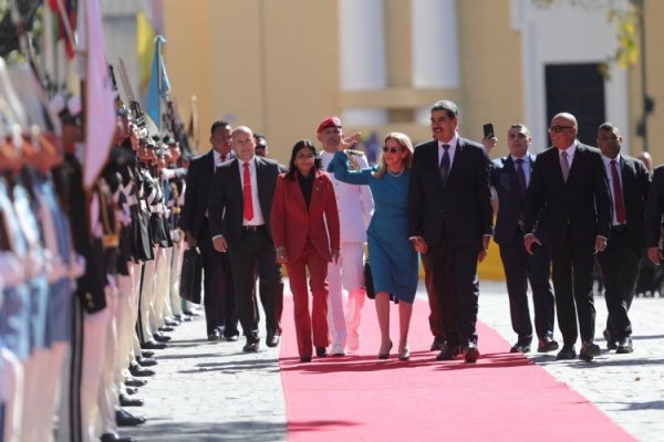 EEUU, la Unión Europa y el Reino Unido sancionan a funcionarios venezolanos tras la cuestionada juramentación de Maduro