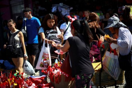 Inflación en Latinoamérica 2024: Argentina cierra el año con una desaceleración histórica, mientras Bolivia se dispara a casi dos dígitos