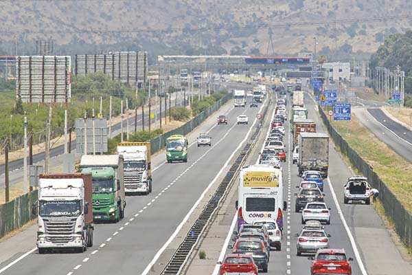 <p>Procesos de licitación de concesiones del MOP acumulan retrasos de hasta 41 meses</p>