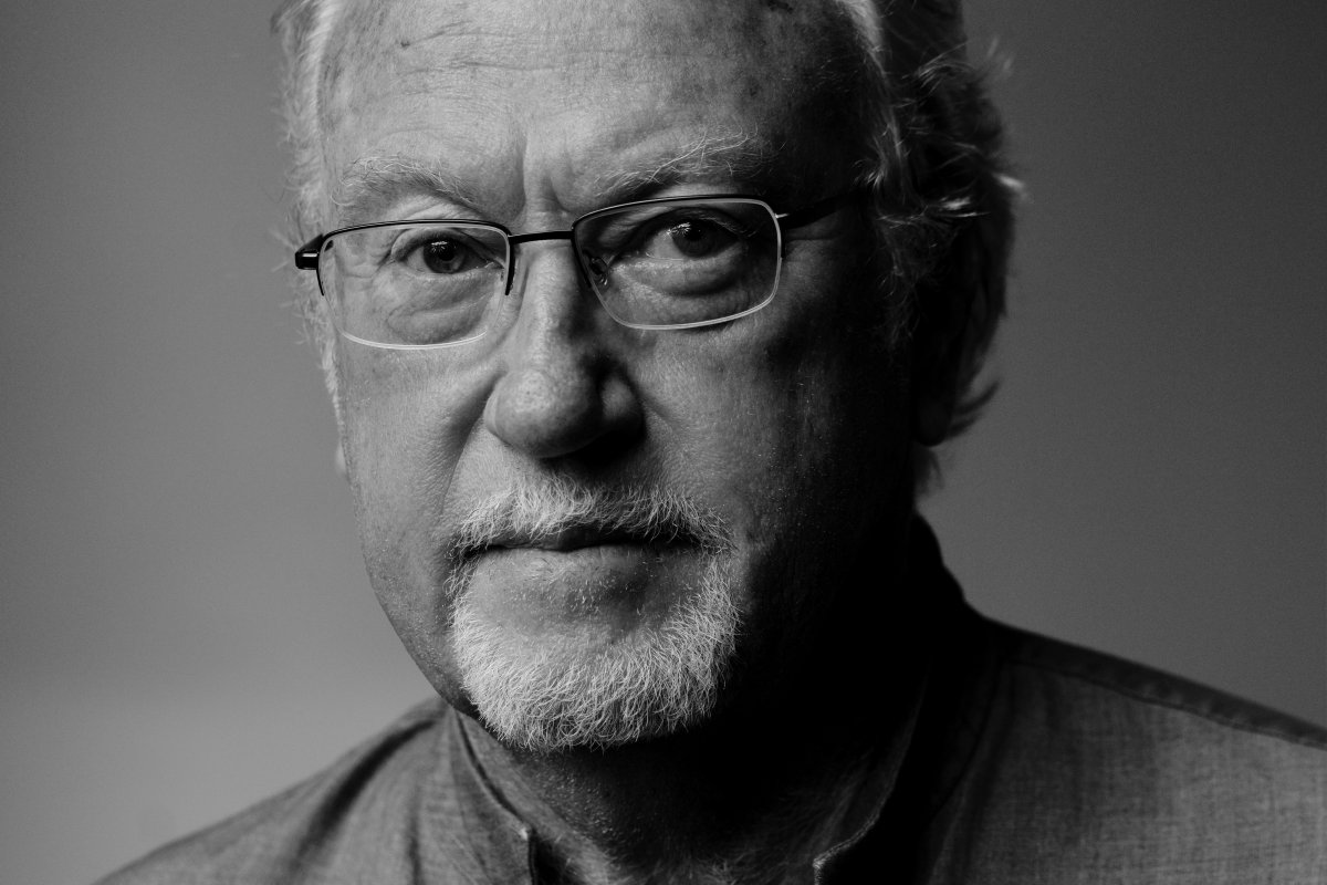 <p>El discreto invitado de Boric al Polo Sur: Jon Lee Anderson habla de ese viaje, de Milei, de Siria</p>