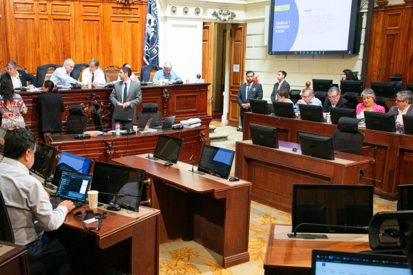 Comisión de Trabajo aprueba cambios en pensiones: capitalización individual desde el primer año