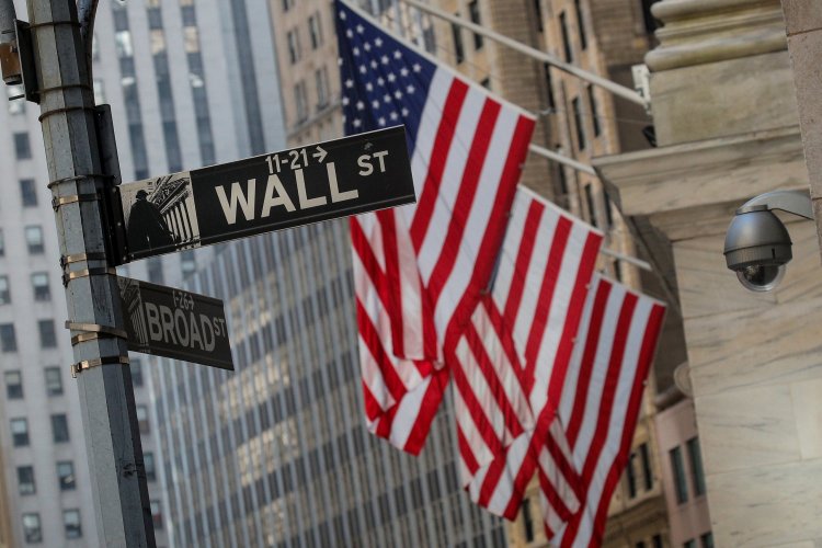 Inversionistas peruanos afianzan apuesta por bolsa de EEUU con la llegada de Trump