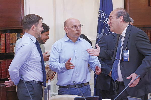 Subsidio eléctrico: gremios reiteran críticas y consultora ve efecto en licitación