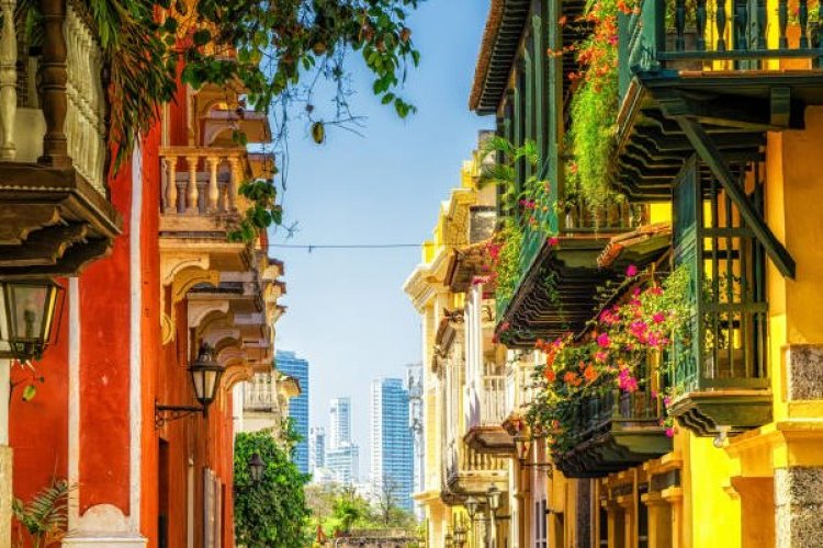<p>Colombia logra récord en turismo en 2024 con 6,7 millones de visitantes extranjeros</p>