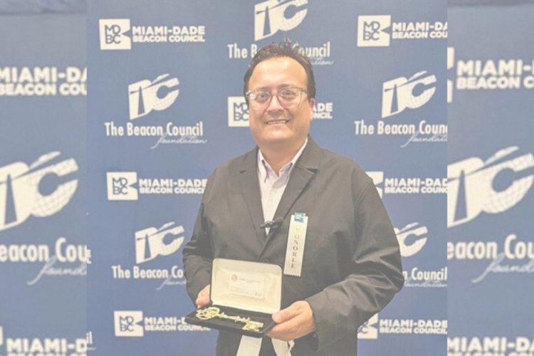 <p>El empresario chileno que recibió la Llave del Condado de Miami</p>